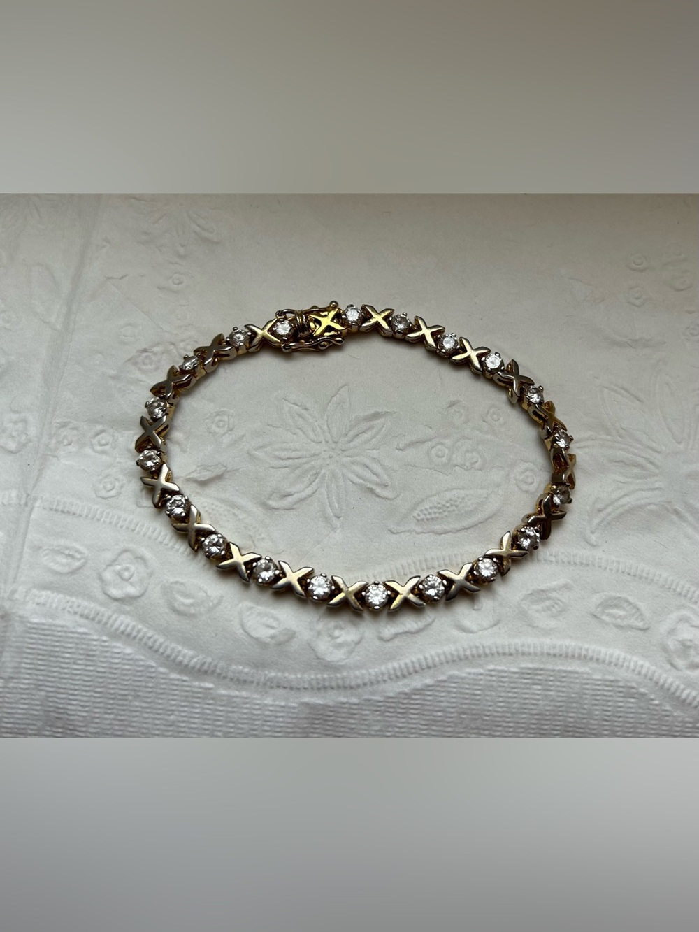 XOXO Gold and Clear Stone X-Link Bracelet